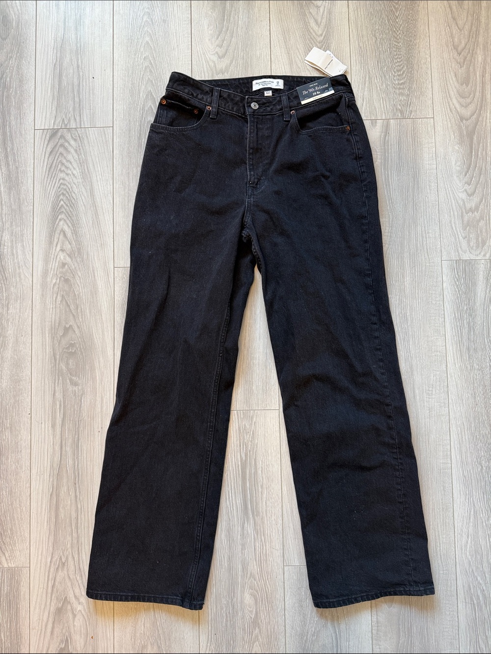 NWT Abercrombie & Fitch Curve Love High Rise 90s Relaxed Jean